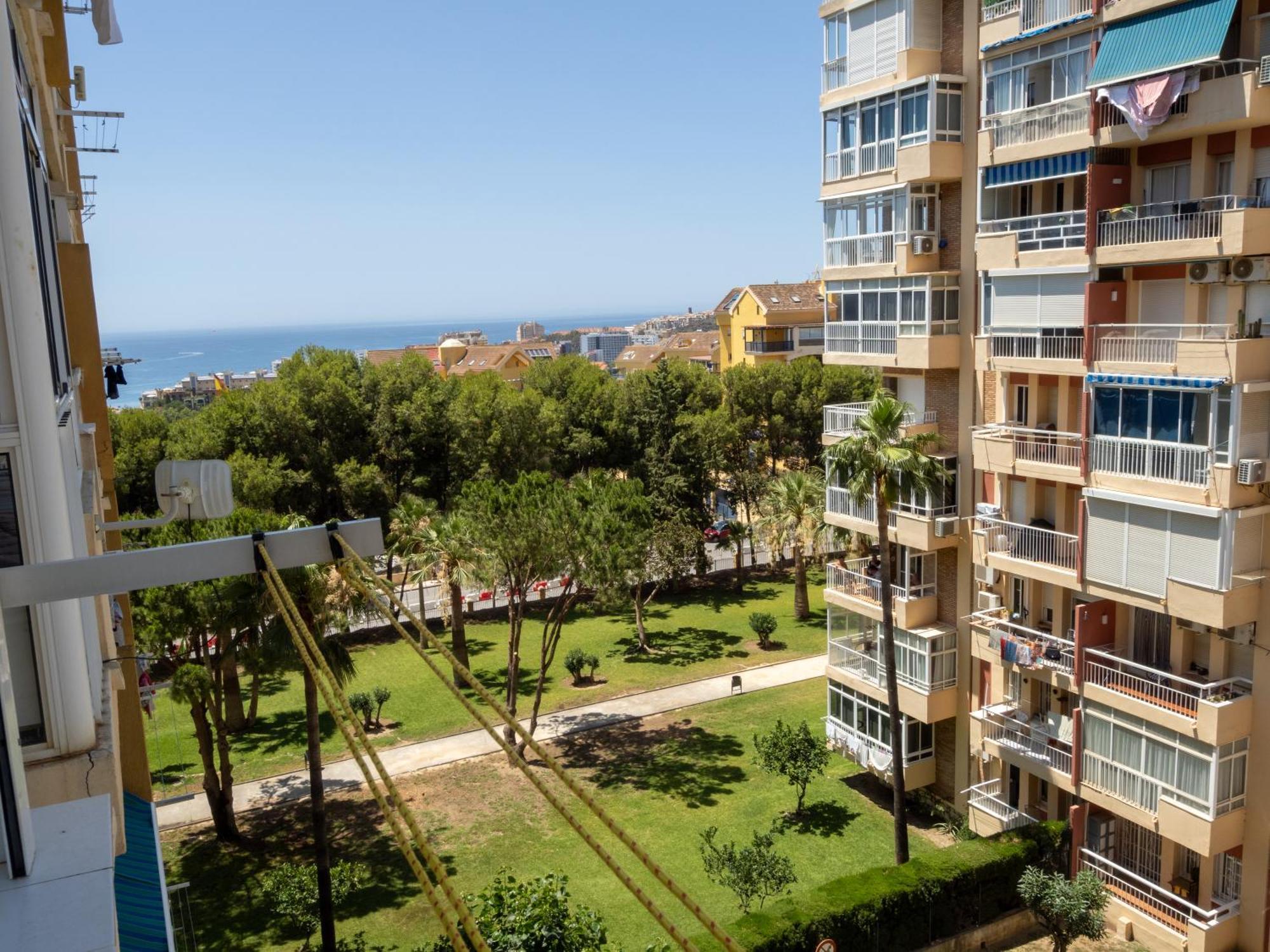 A 10 Min De La Playa Y Con Excelentes Zonas Comunes Appartement Benalmádena Buitenkant foto